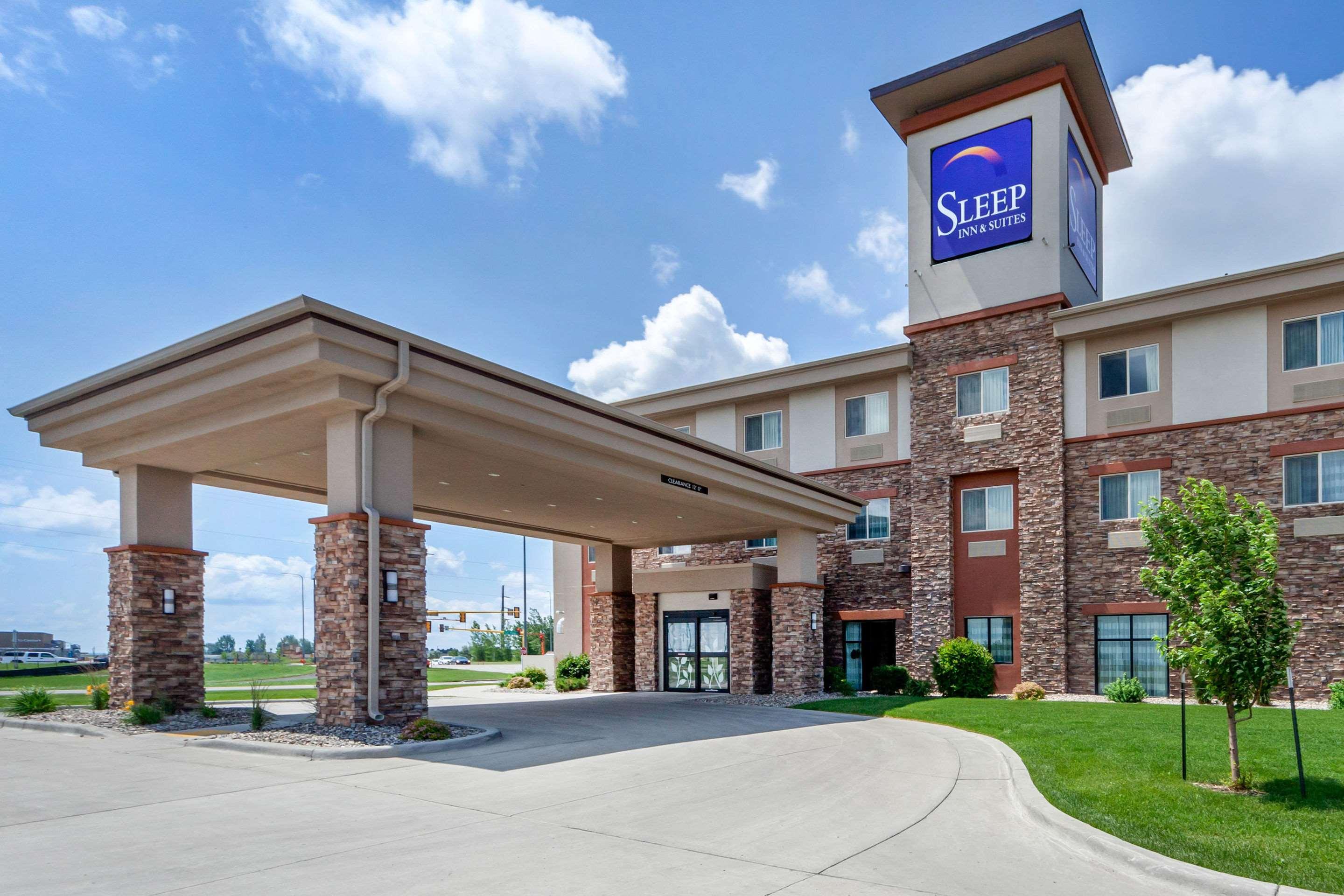 Sleep Inn & Suites Devils Lake Exterior foto